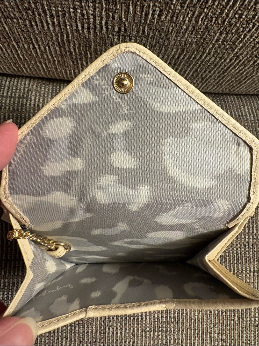 NWT Aimee Kestenberg Zip It Up Trifold Wallet - Picture 5 of 11